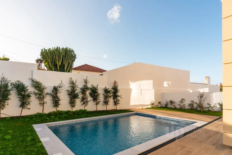 Moradia T4 para Venda em Alcabideche Foto 30