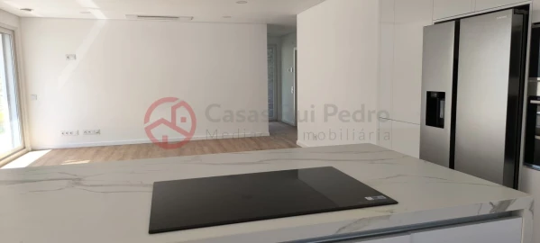 Moradia T4 para Venda em Azeitão (São Lourenço e São Simão)