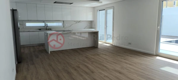 Moradia T4 para Venda em Azeitão (São Lourenço e São Simão)