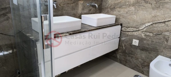 Moradia T4 para Venda em Azeitão (São Lourenço e São Simão)