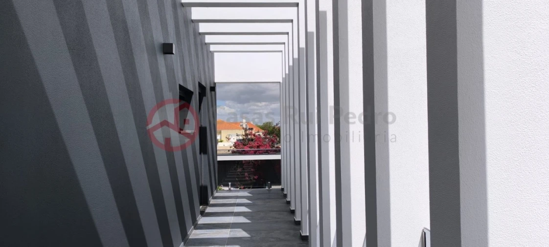 Moradia T4 para Venda em Azeitão (São Lourenço e São Simão) Foto 37