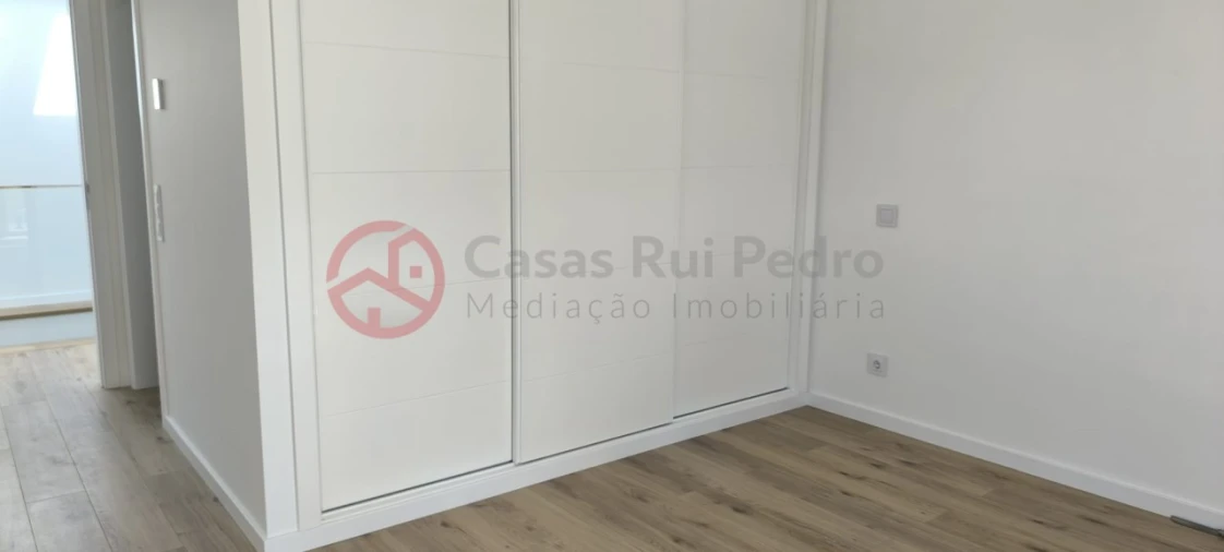 Moradia T4 para Venda em Azeitão (São Lourenço e São Simão) Foto 52