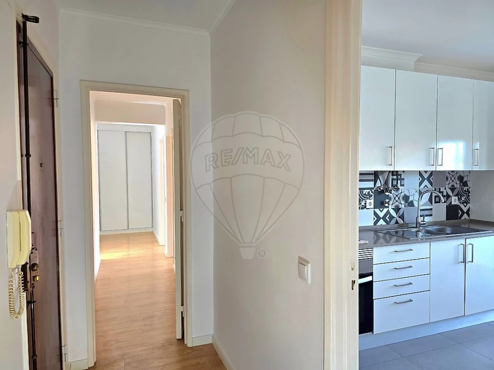 Apartamento T2 para Arrendamento em Odivelas Foto 4