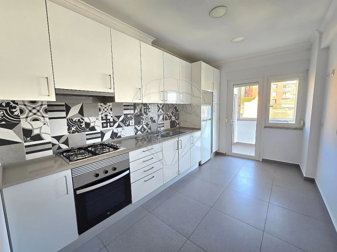 Apartamento T2 para Arrendamento em Odivelas Foto 1