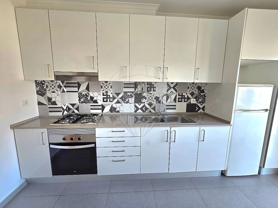 Apartamento T2 para Arrendamento em Odivelas Foto 2