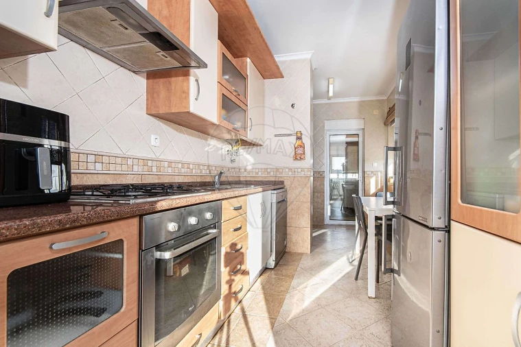 Apartamento T1 para Venda em Carregado e Cadafais Foto 18