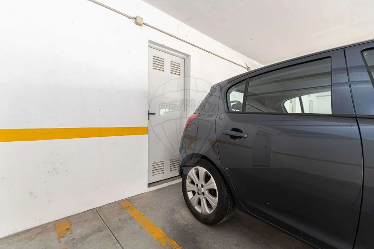 Apartamento T1 para Venda em Carregado e Cadafais Foto 24