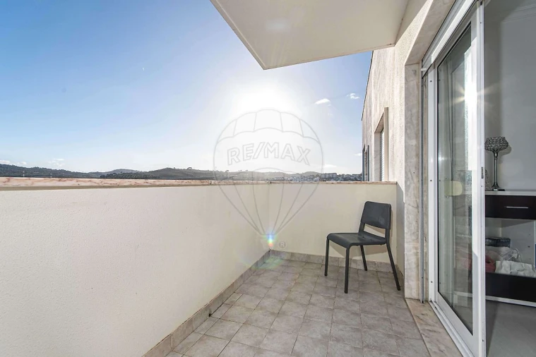 Apartamento T1 para Venda em Carregado e Cadafais Foto 23