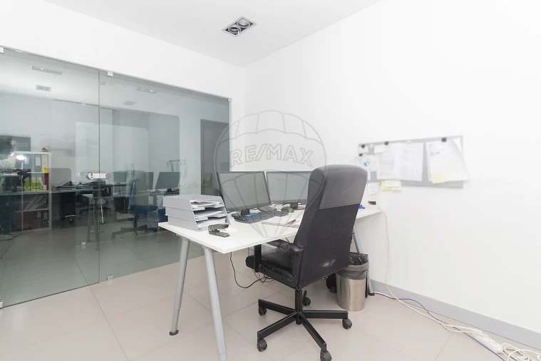 Escritório para Arrendamento em Vila Franca de Xira Foto 25