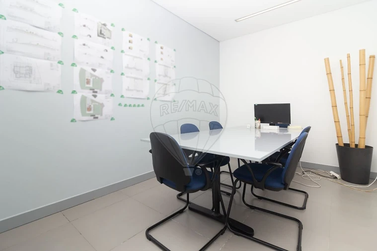 Escritório para Arrendamento em Vila Franca de Xira Foto 3