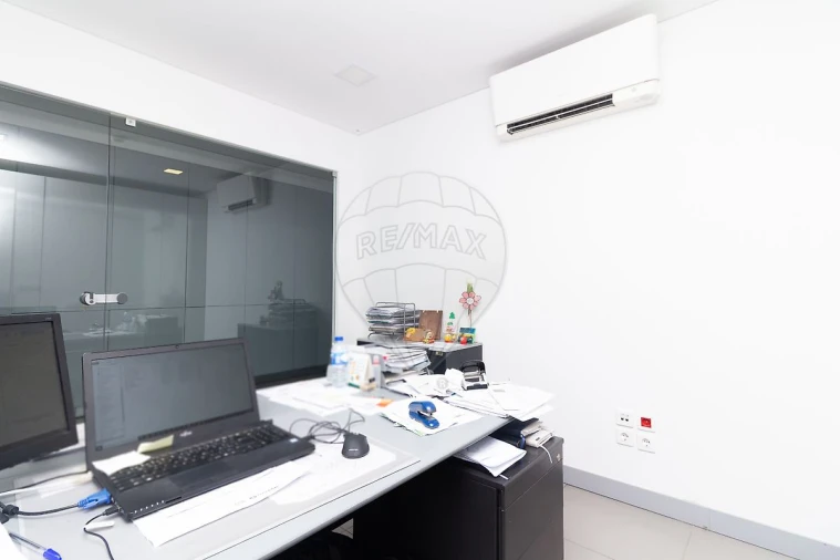 Escritório para Arrendamento em Vila Franca de Xira Foto 13