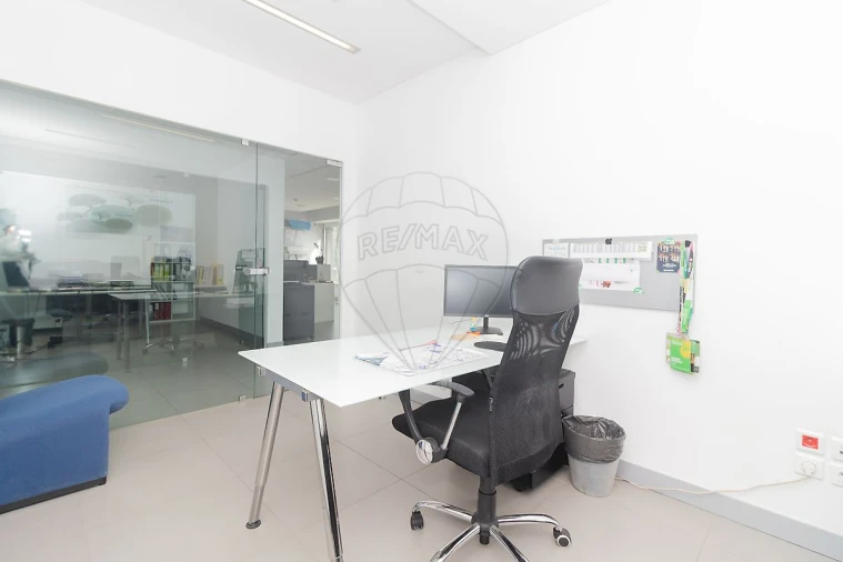 Escritório para Venda em Vila Franca de Xira Foto 31