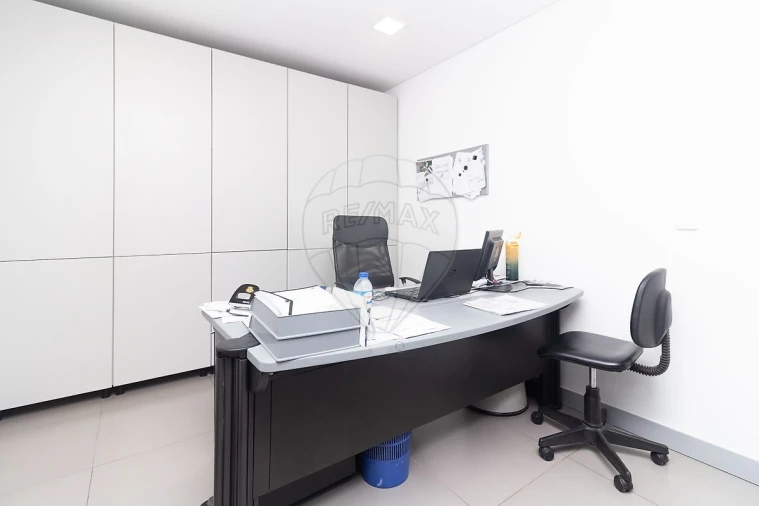 Escritório para Venda em Vila Franca de Xira Foto 11