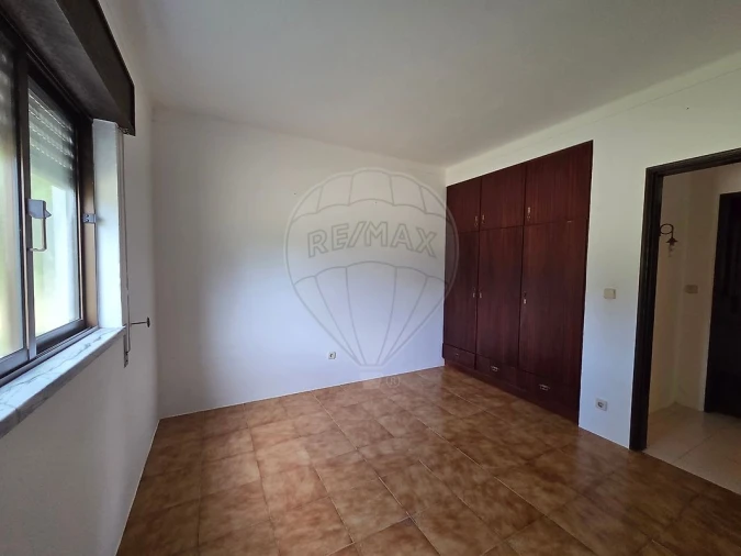 Moradia T1 para Venda em Branca Foto 16