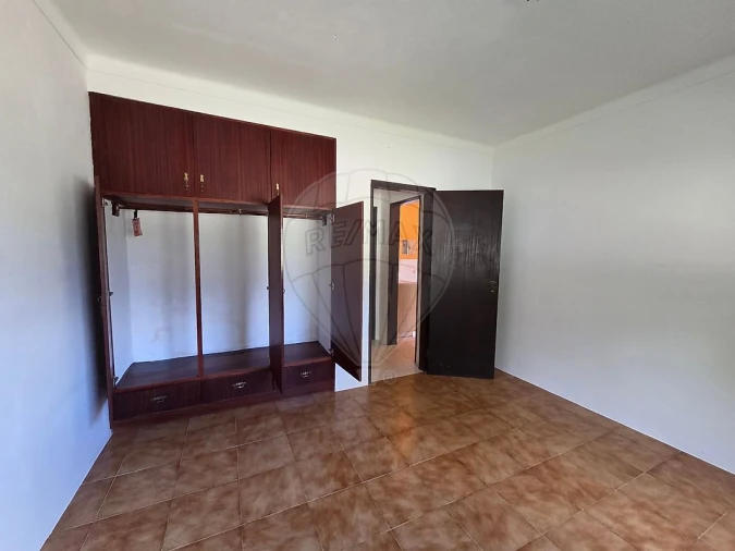 Moradia T1 para Venda em Branca Foto 22