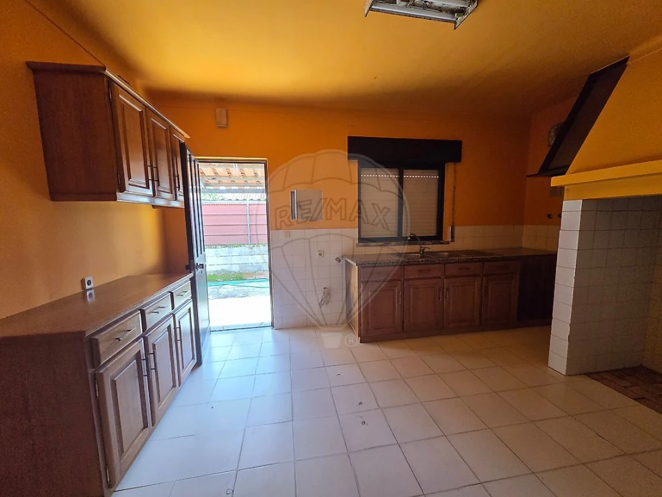 Moradia T1 para Venda em Branca Foto 21