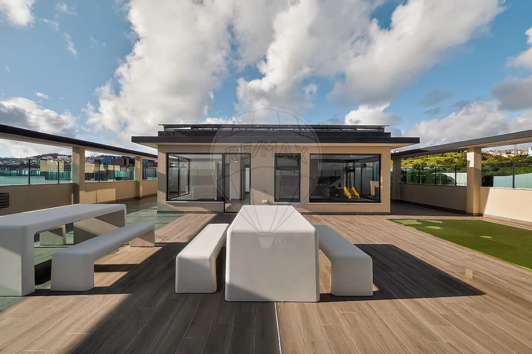 Apartamento T2 para Arrendamento em Pontinha e Famões Foto 32