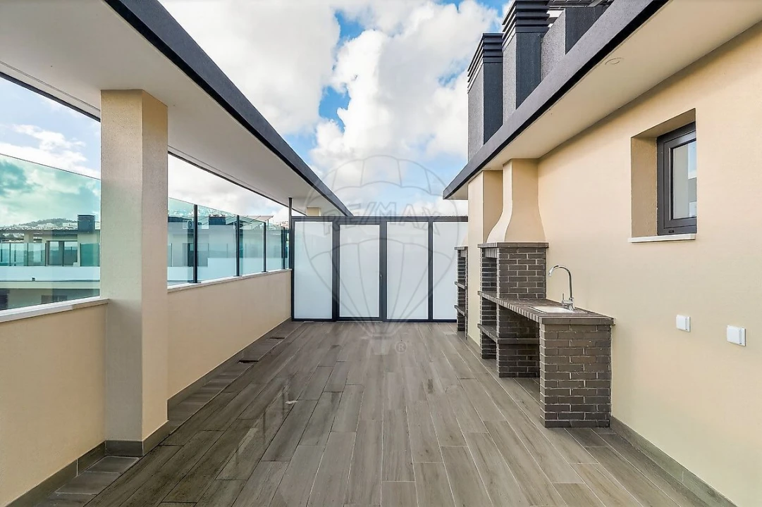 Apartamento T2 para Arrendamento em Pontinha e Famões Foto 28