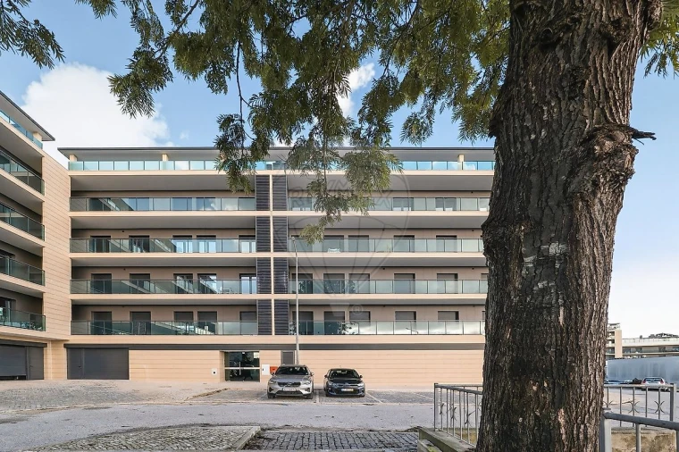 Apartamento T2 para Arrendamento em Pontinha e Famões Foto 46