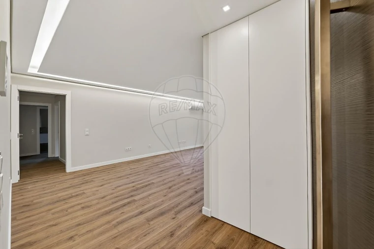 Apartamento T2 para Arrendamento em Pontinha e Famões Foto 20