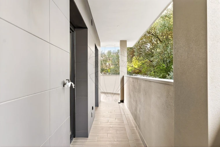 Apartamento T2 para Arrendamento em Pontinha e Famões Foto 24