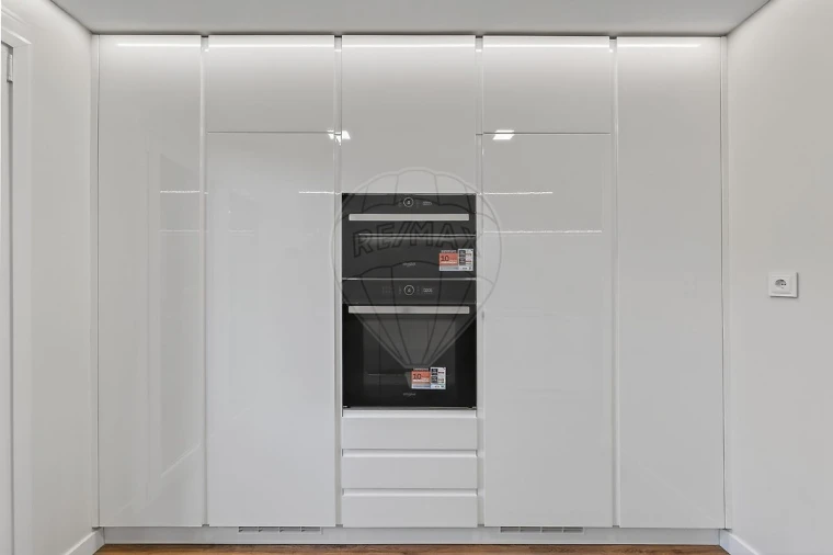 Apartamento T2 para Arrendamento em Pontinha e Famões Foto 7