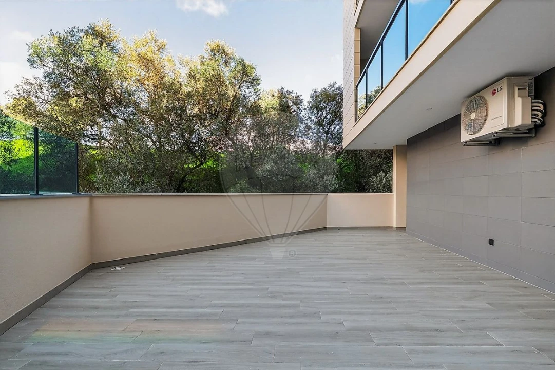 Apartamento T2 para Arrendamento em Pontinha e Famões Foto 26