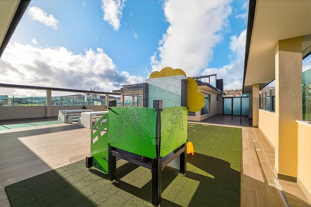 Apartamento T2 para Arrendamento em Pontinha e Famões Foto 36