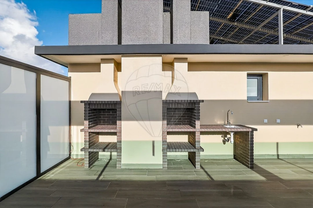 Apartamento T2 para Arrendamento em Pontinha e Famões Foto 29