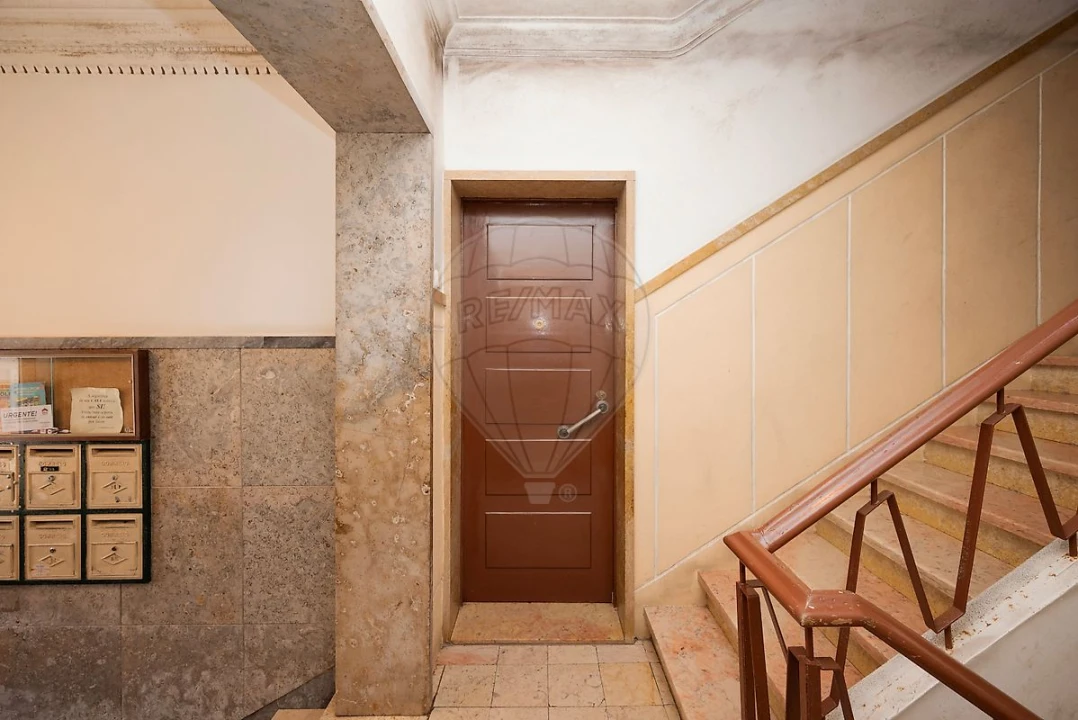 Apartamento T2 para Venda em Falagueira-Venda Nova Foto 2