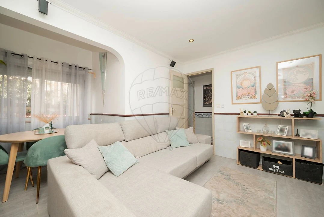 Apartamento T2 para Venda em Falagueira-Venda Nova Foto 5