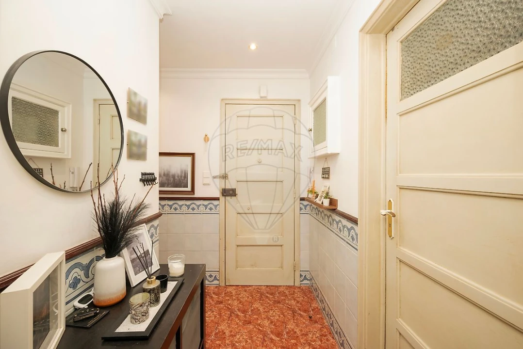 Apartamento T2 para Venda em Falagueira-Venda Nova Foto 3