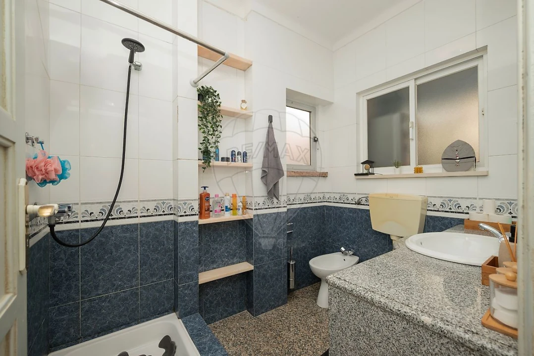 Apartamento T2 para Venda em Falagueira-Venda Nova Foto 23