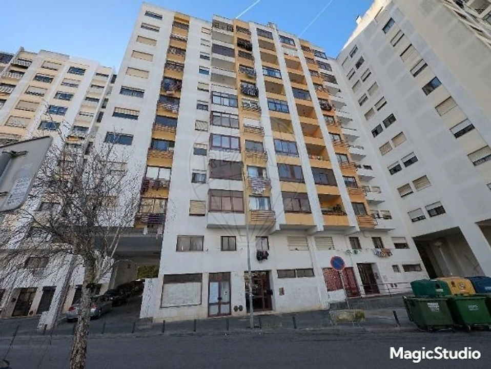 Apartamento T2 para Venda em Cacém e São Marcos Foto 1