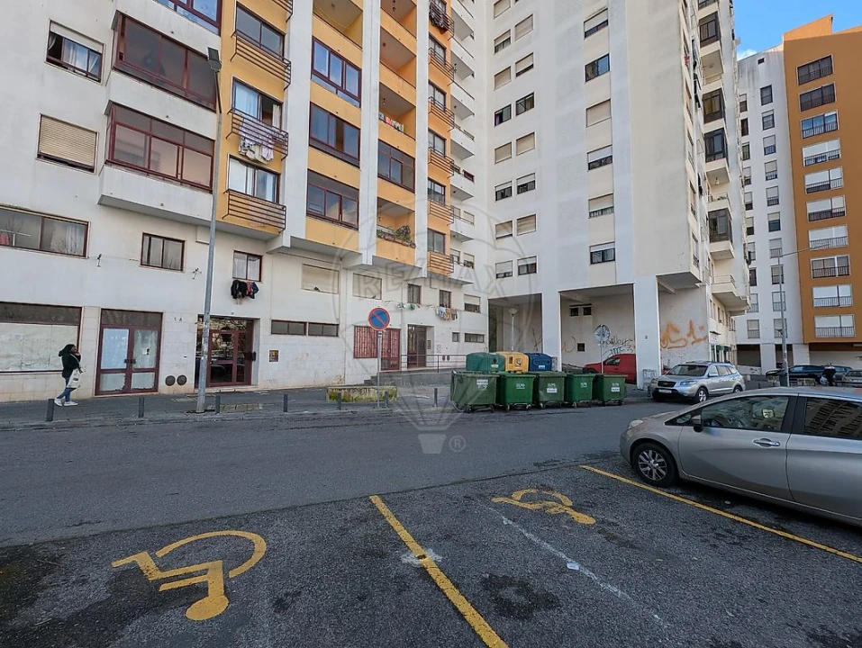 Apartamento T2 para Venda em Cacém e São Marcos Foto 5