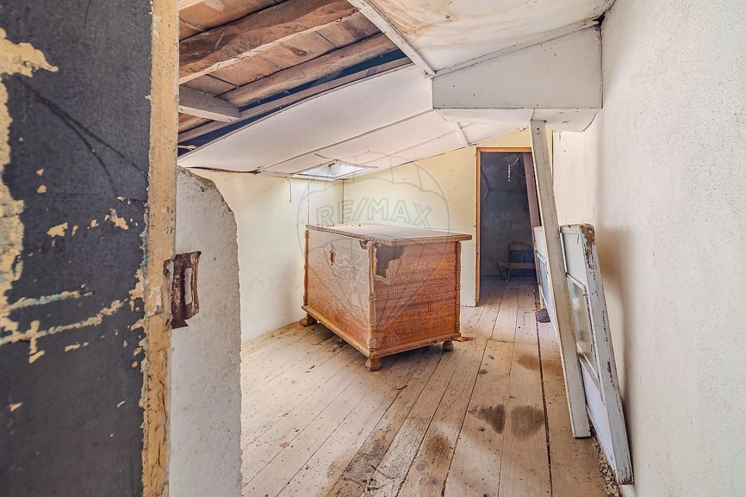 Prédio para Venda em Santa Marinha e São Pedro da Afurada Foto 42