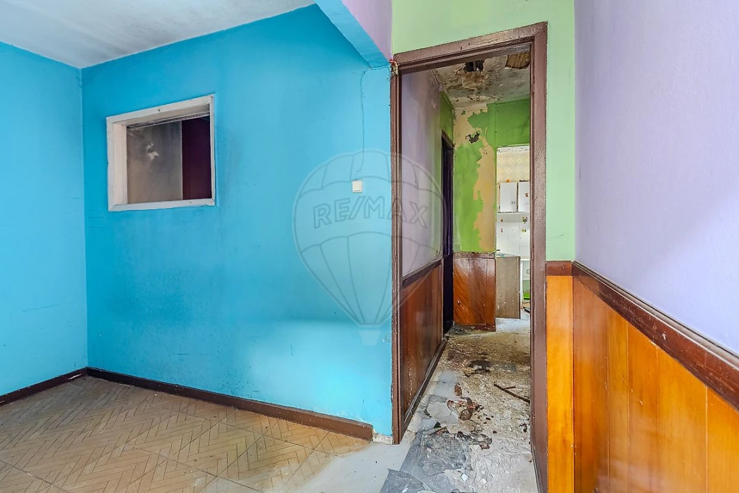 Prédio para Venda em Santa Marinha e São Pedro da Afurada Foto 9