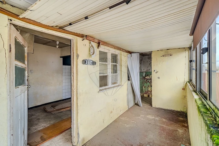 Prédio para Venda em Santa Marinha e São Pedro da Afurada Foto 45