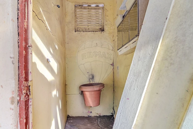 Prédio para Venda em Santa Marinha e São Pedro da Afurada Foto 20