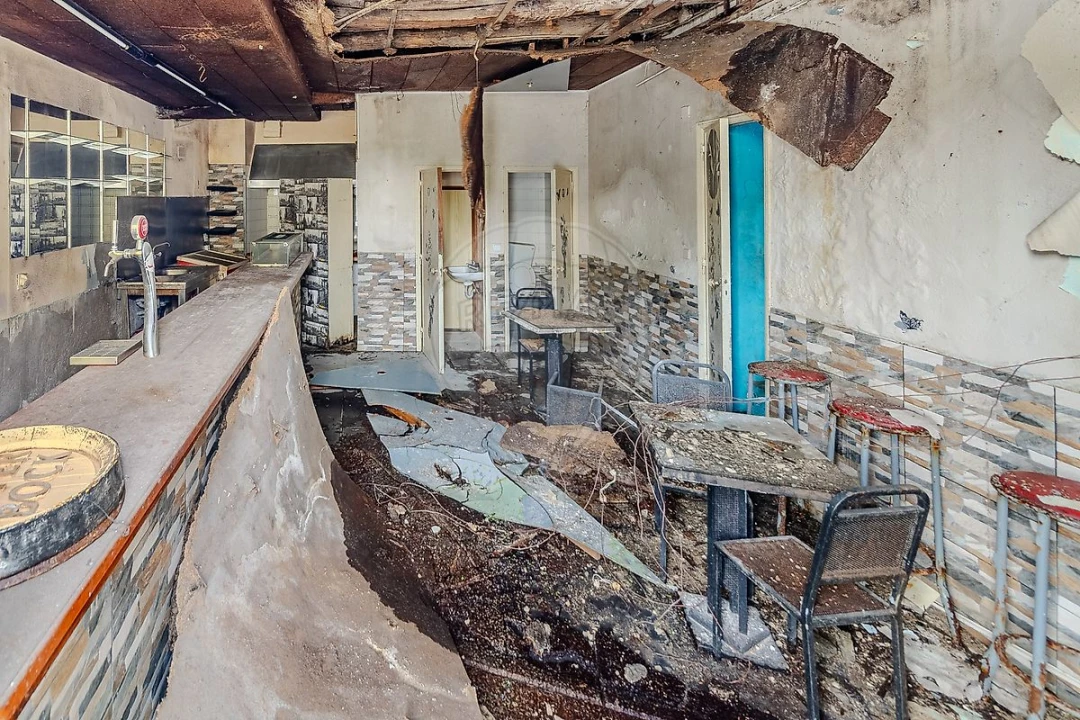 Prédio para Venda em Santa Marinha e São Pedro da Afurada Foto 8