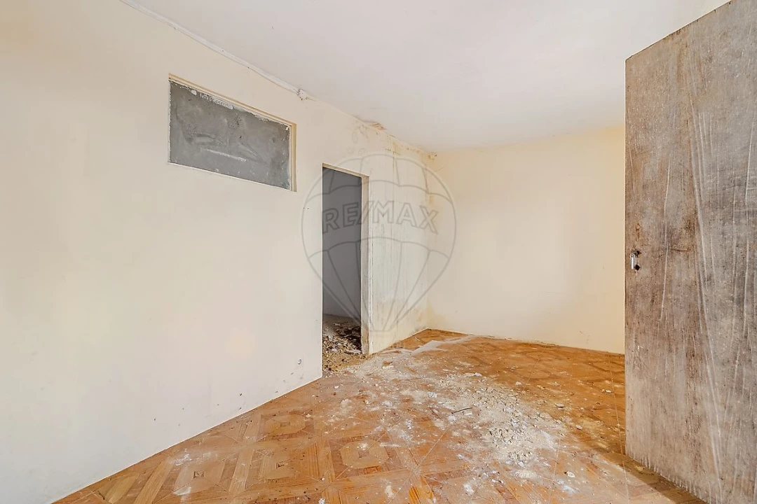 Prédio para Venda em Santa Marinha e São Pedro da Afurada Foto 36