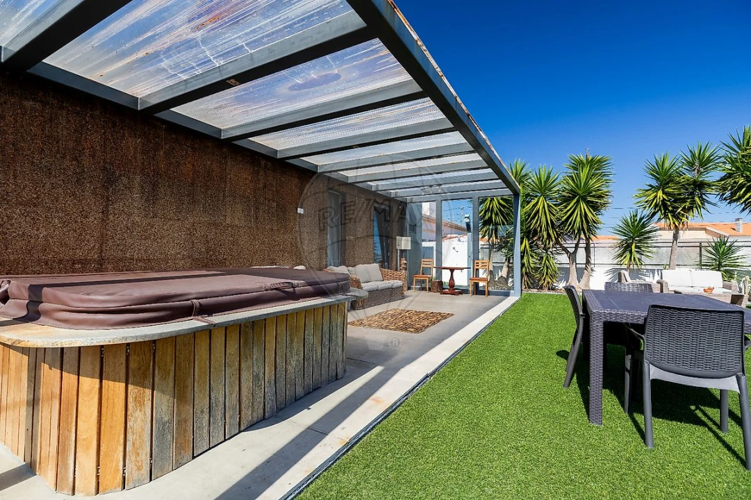 Moradia T3 para Venda em Silveira Foto 8