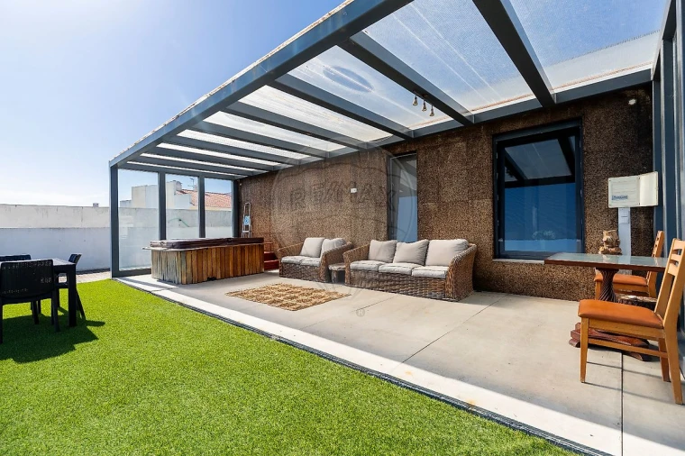 Moradia T3 para Venda em Silveira Foto 10