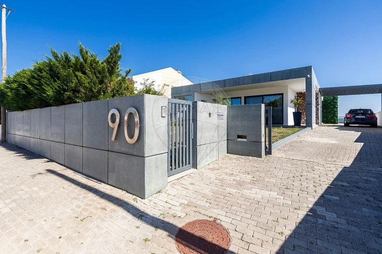 Moradia T3 para Venda em Silveira Foto 2