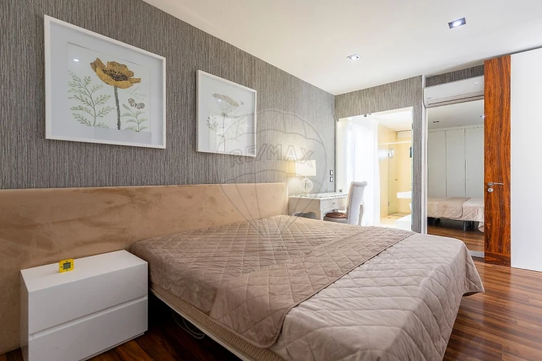 Moradia T3 para Venda em Silveira Foto 38