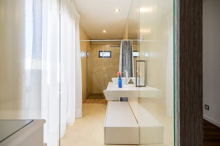 Moradia T3 para Venda em Silveira Foto 40