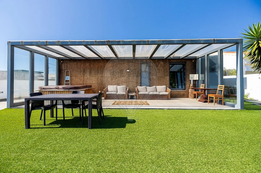 Moradia T3 para Venda em Silveira Foto 9