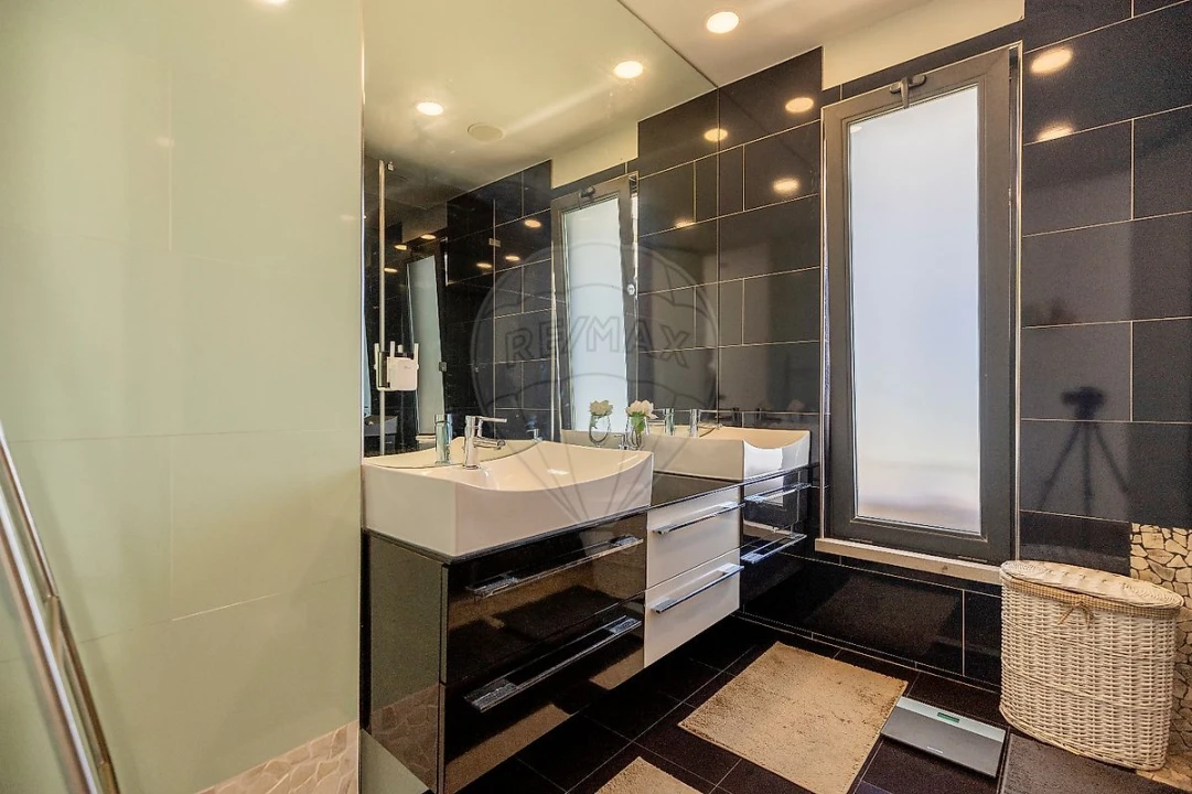 Moradia T3 para Venda em Silveira Foto 33