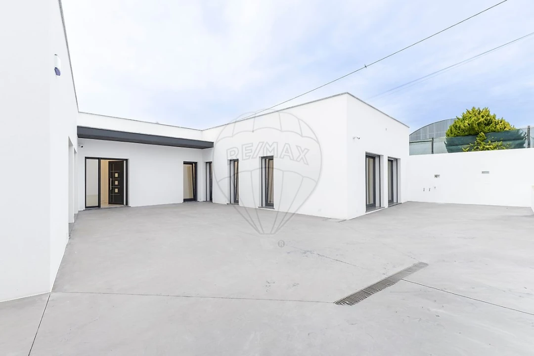 Moradia T3 para Venda em Enxara do Bispo, Gradil e Vila Franca do Rosário Foto 47