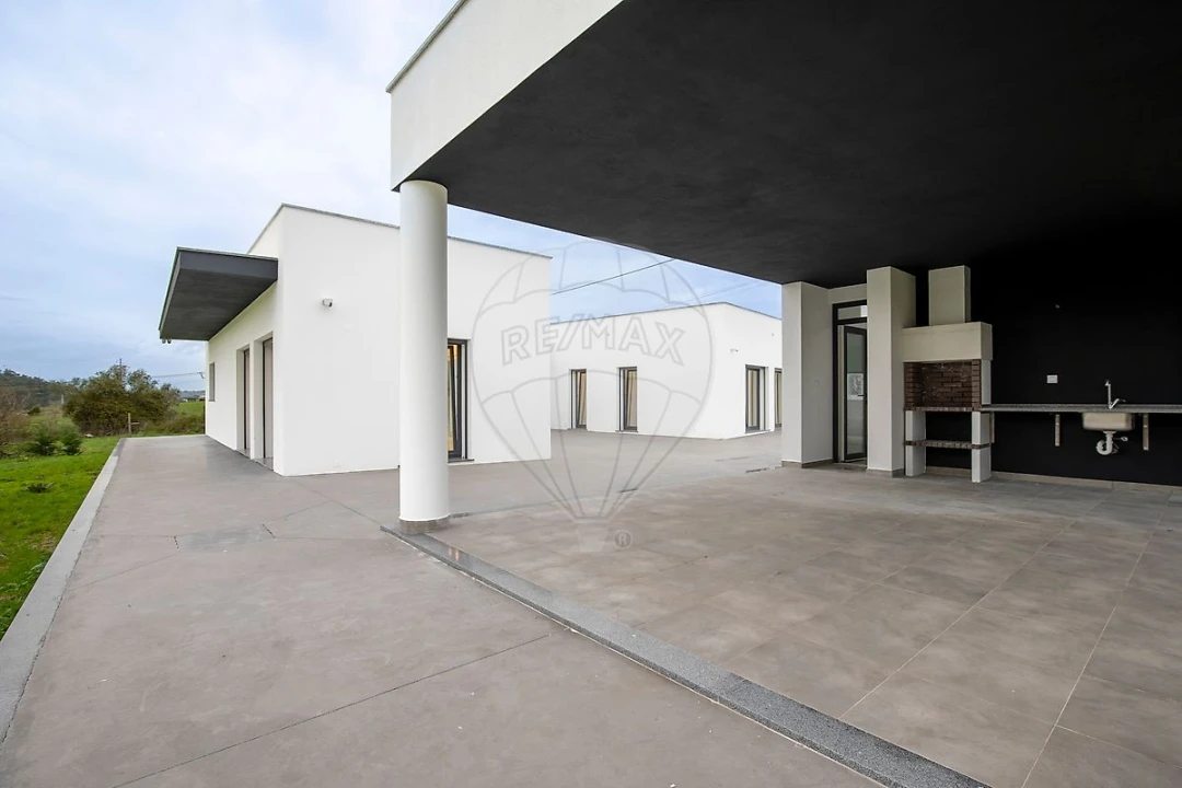 Moradia T3 para Venda em Enxara do Bispo, Gradil e Vila Franca do Rosário Foto 44